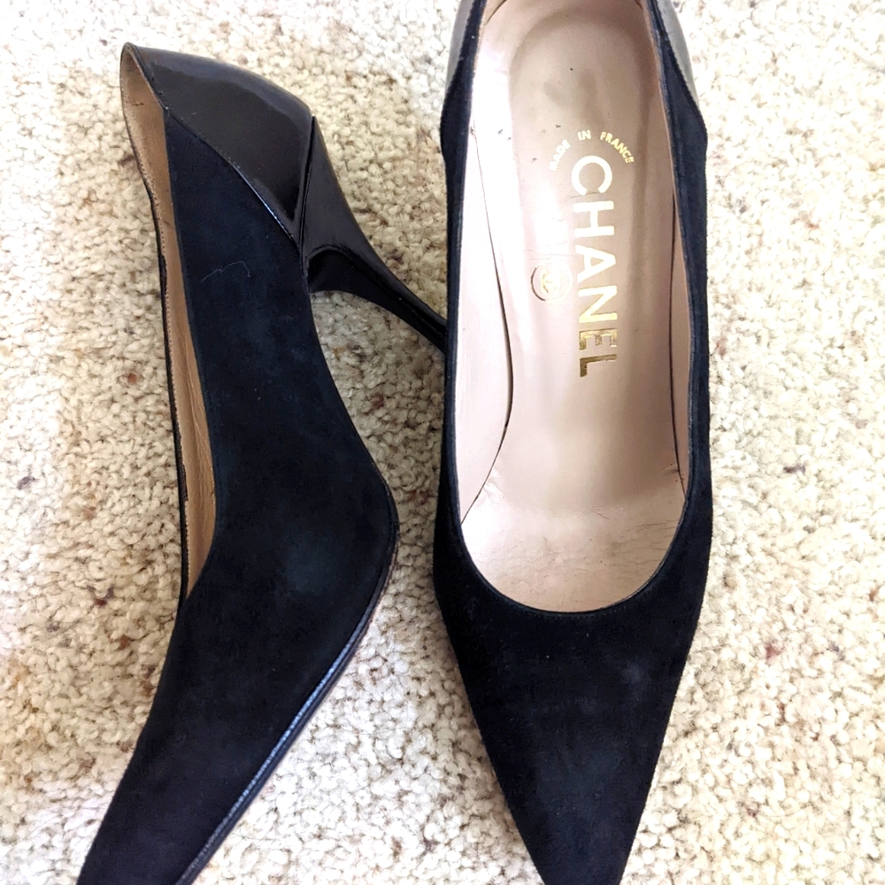 CHANEL  black suede heels